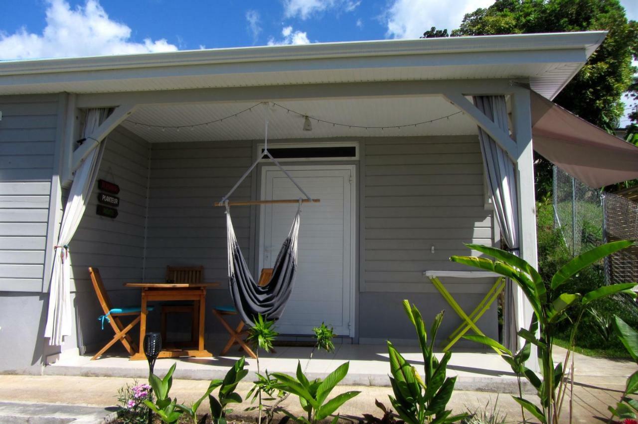 Or Bleu-Bungalow Volcan Soufriere-Vue Sur Mer サン・クロード エクステリア 写真